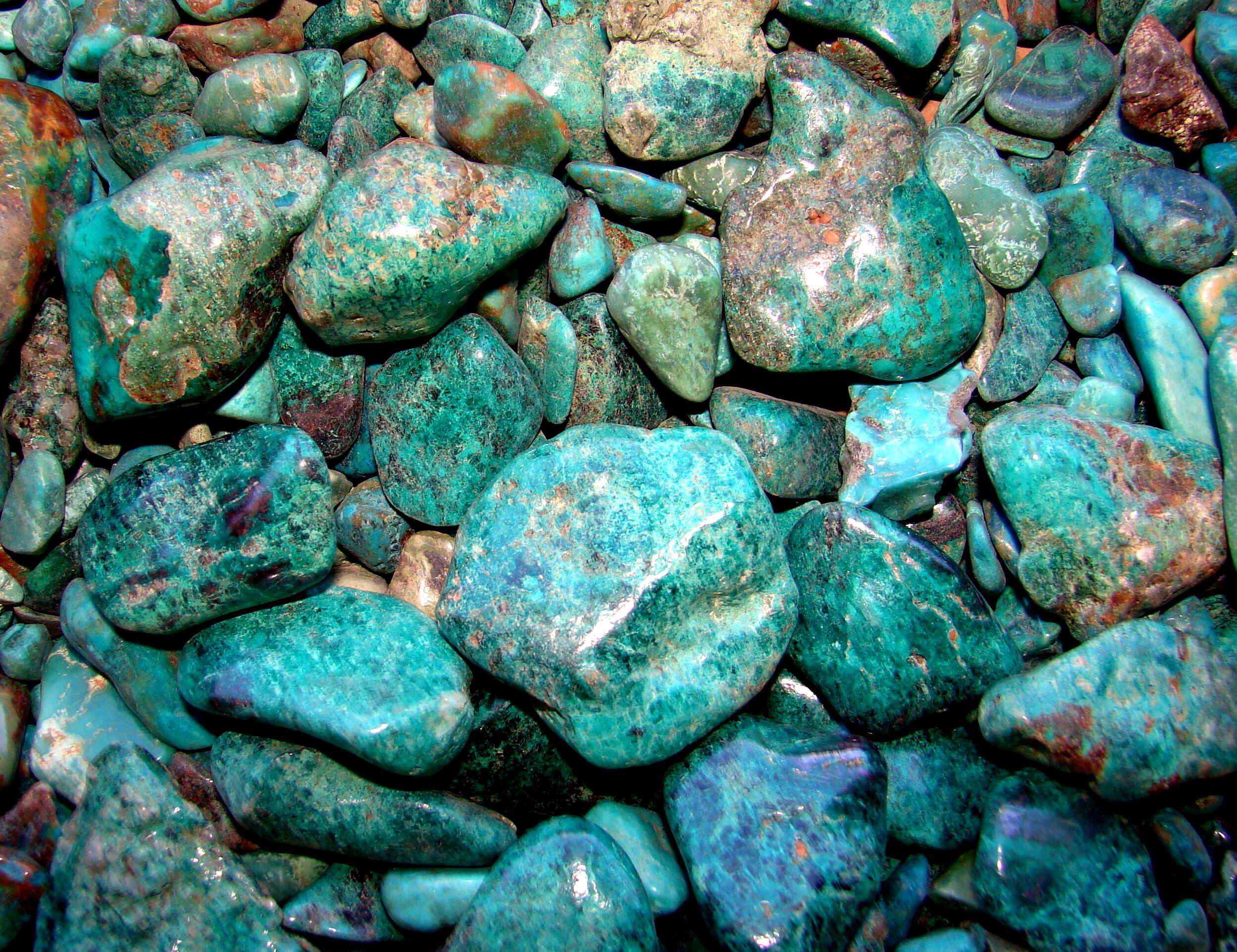 http://www.artfromgod.com/azmalachite.jpg (113005 bytes)