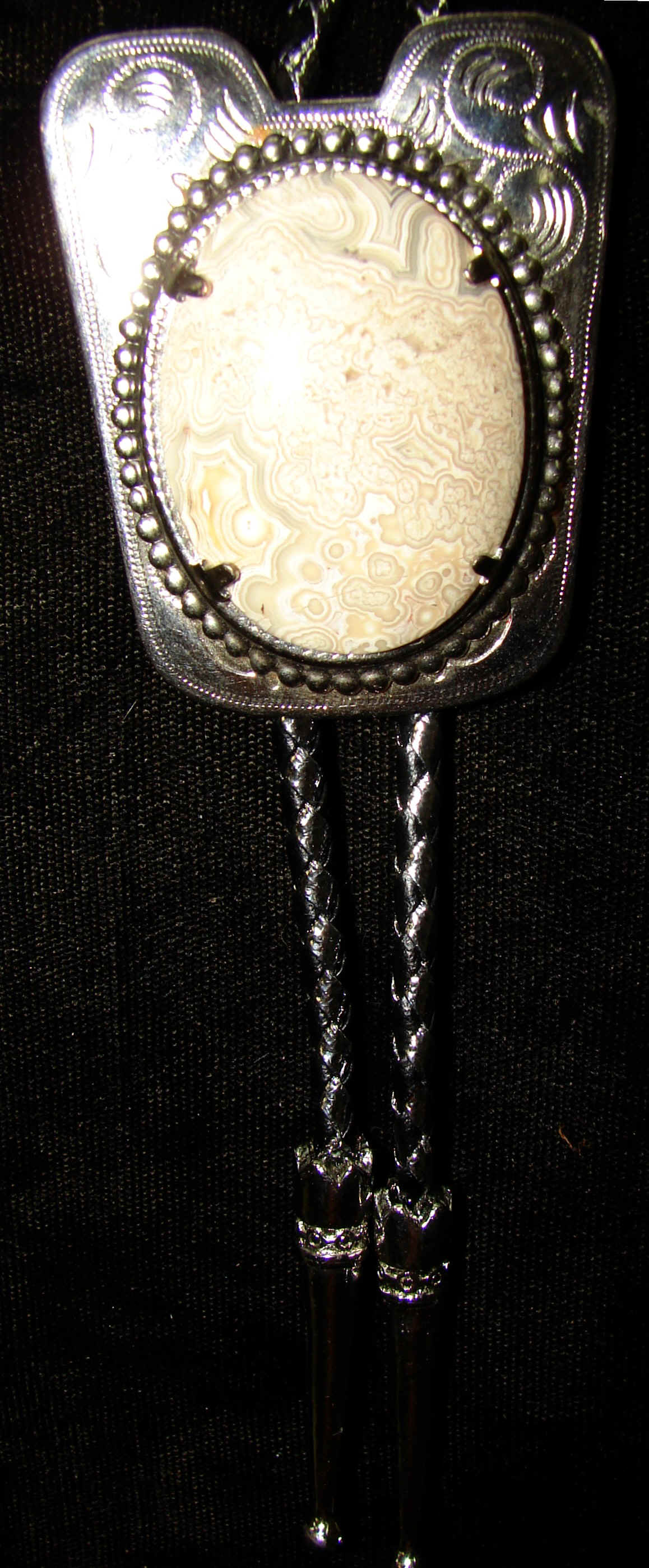 bola-34.jpg (56550 bytes)