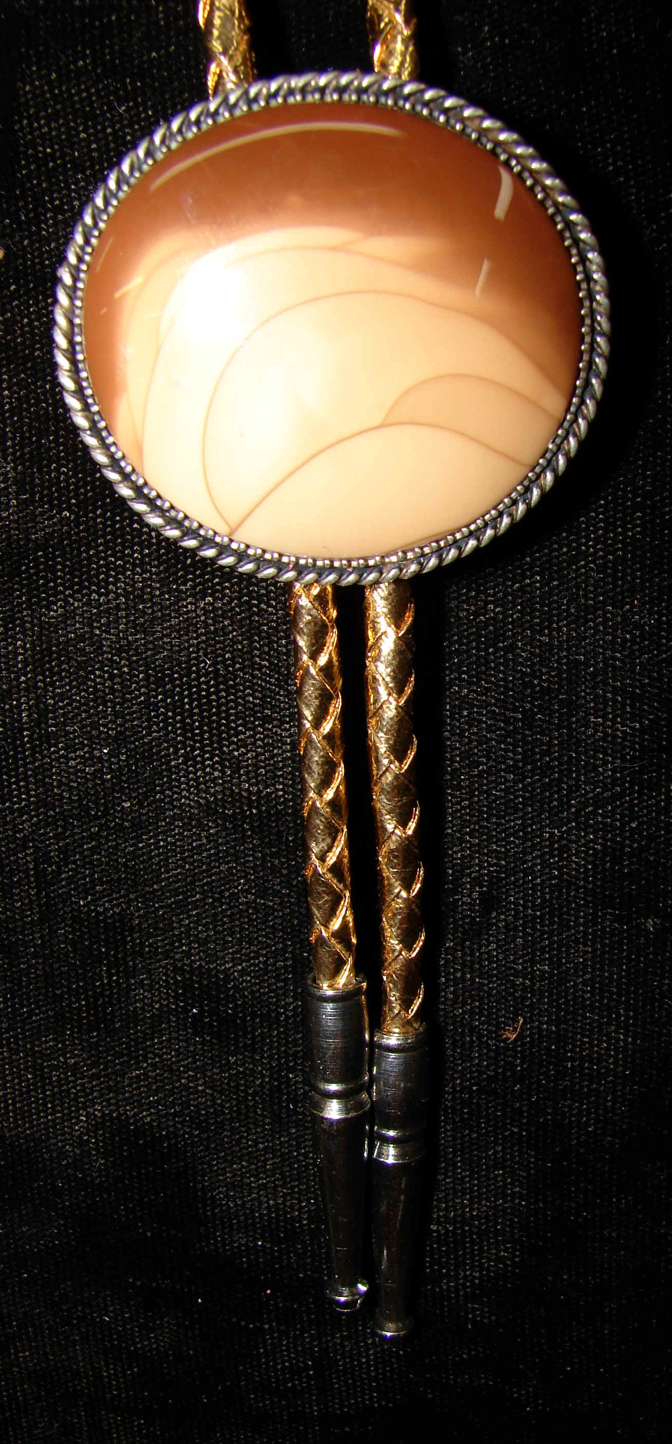 bola-41.jpg (56550 bytes)